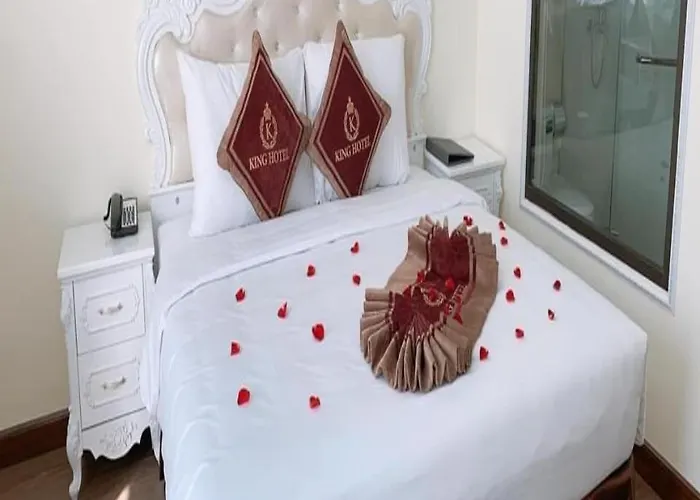 3 Sao Trung Tâm Bãi Cháy Hạ Long