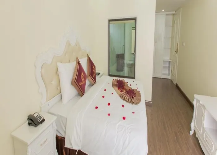 3 Sao Trung Tâm Bãi Cháy 3*