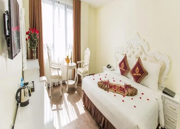 3 Sao Trung Tâm Bãi Cháy Hạ Long